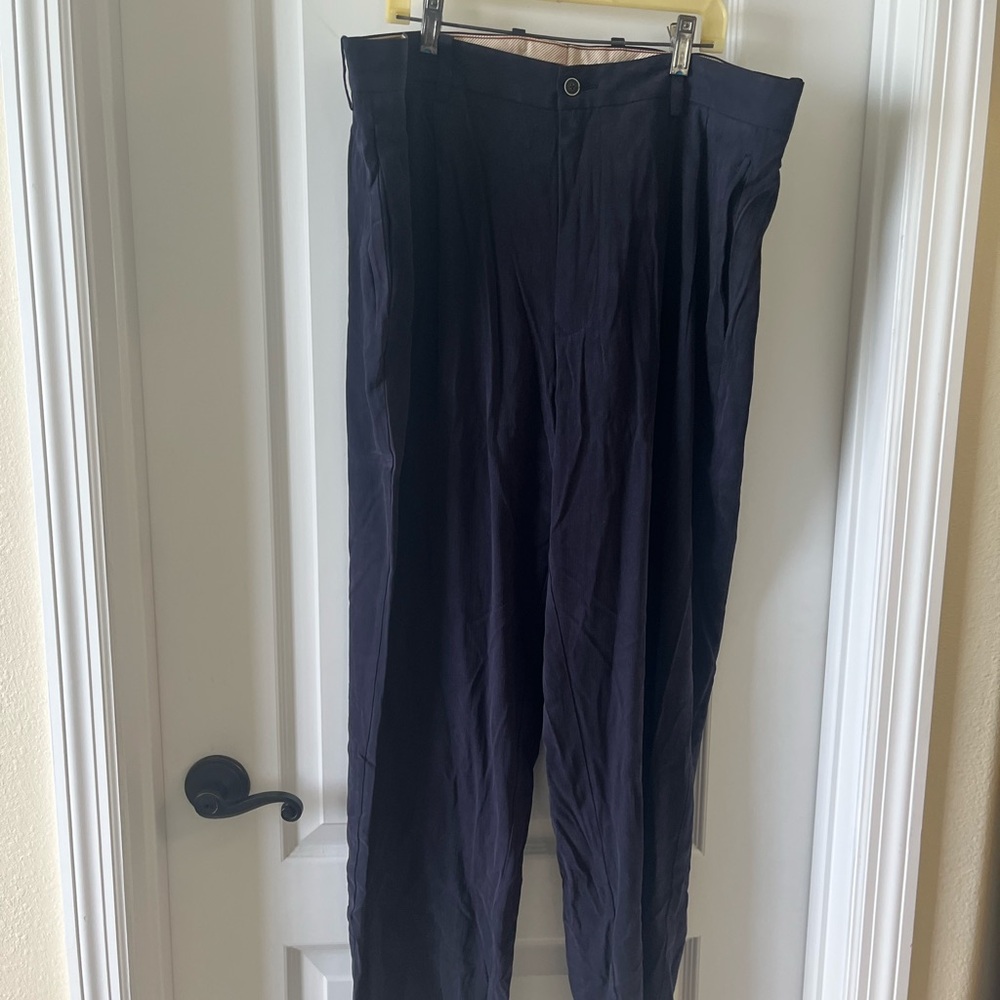 Tommy Bahama Men’s 38x32 Pleated Silk Blend Navy Pants